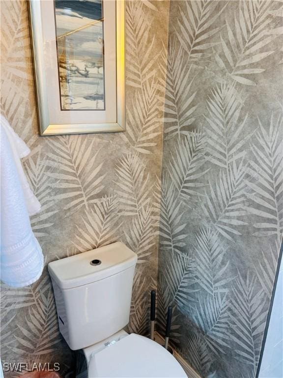 bathroom featuring toilet