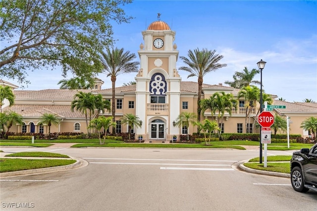 8629 Julia Ln, Naples, FL 34114 - view of property featuring uncovered parking