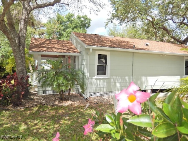 view of side of property