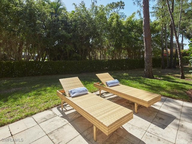 114 Amblewood Ln Unit 9-903, Naples, FL 34105 - view of patio / terrace