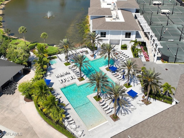 114 Amblewood Ln Unit 9-903, Naples, FL 34105 - view from above of property with a pool area