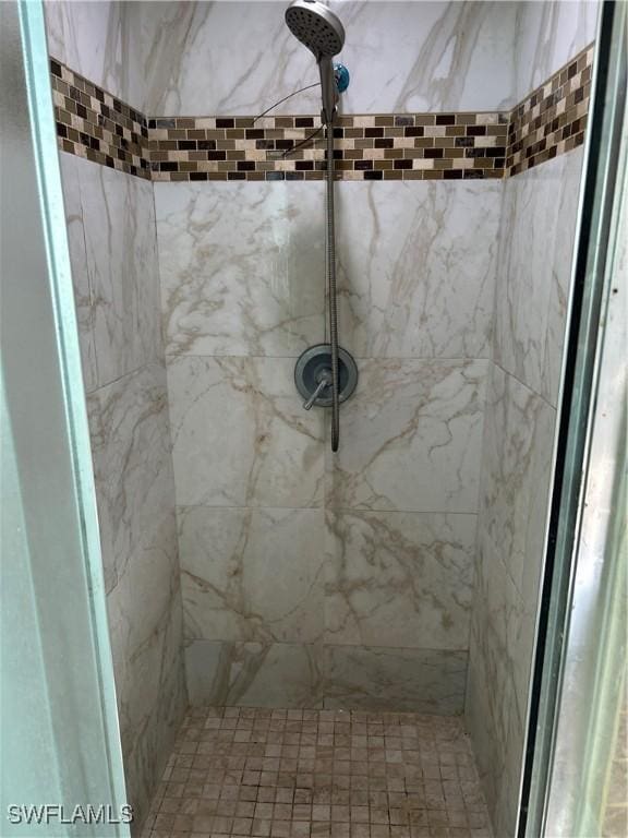 8860 Banyan Cove Cir S Unit 0, Fort Myers, FL 33919 - full bath featuring a shower stall