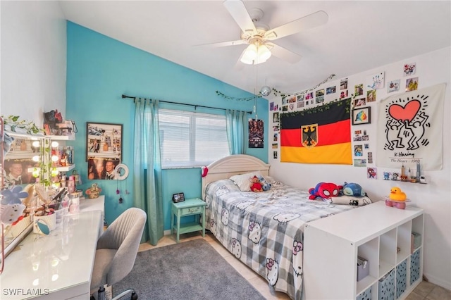 bedroom with a ceiling fan