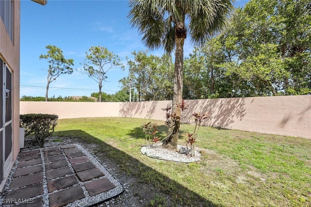 26672 Little John Ct Unit 85, Bonita Springs, FL 34135 - view of yard featuring a patio area