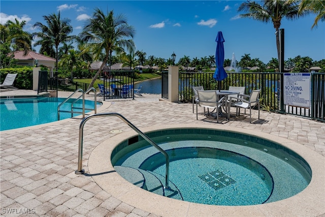 13627 Snook Cir, Naples, FL 34114