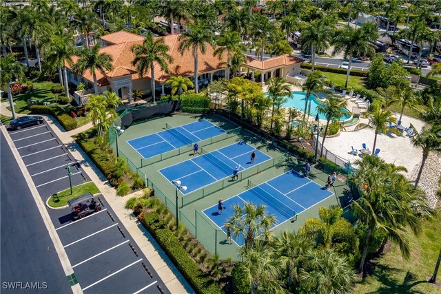 13627 Snook Cir, Naples, FL 34114