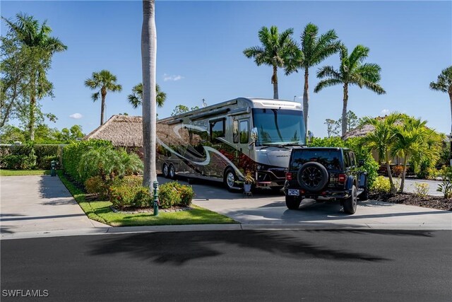 13627 Snook Cir, Naples, FL 34114
