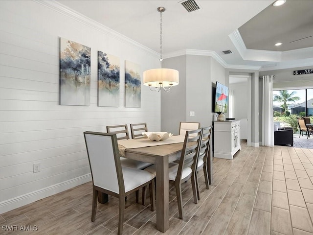 2138 Marquesa Cir, Naples, FL 34112 - dining room with wood tiled floors, baseboards, ornamental molding, a chandelier, and recessed lighting