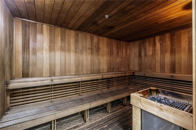 view of sauna / steam room