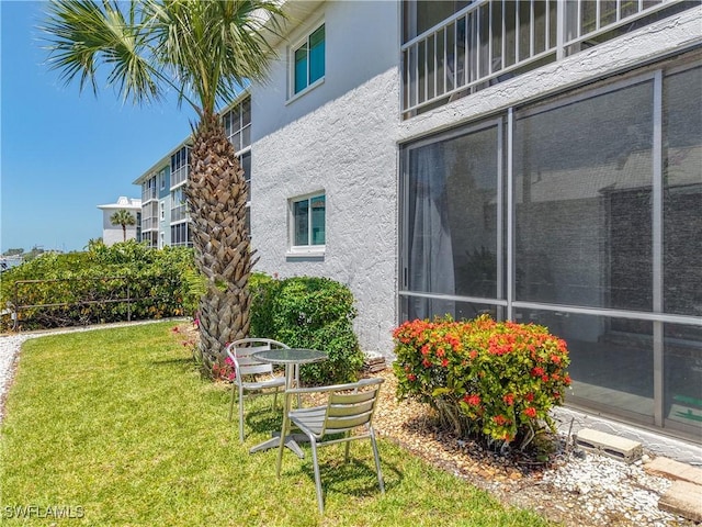 1320 Blue Point Ave Unit 2, Naples, FL 34102 - view of green lawn