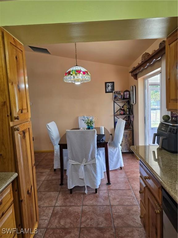 1017 NW 15th St, Cape Coral, FL 33993 - photo 2