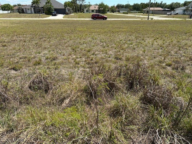 1703 NE 27th St, Cape Coral, FL 33909