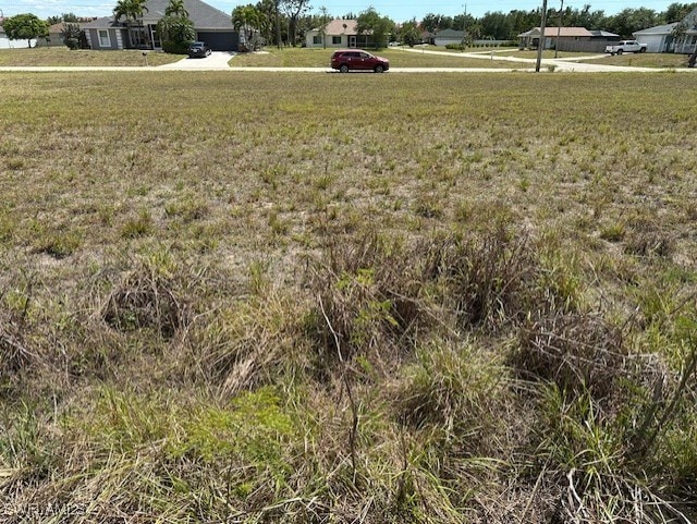 1703 NE 27th St, Cape Coral, FL 33909