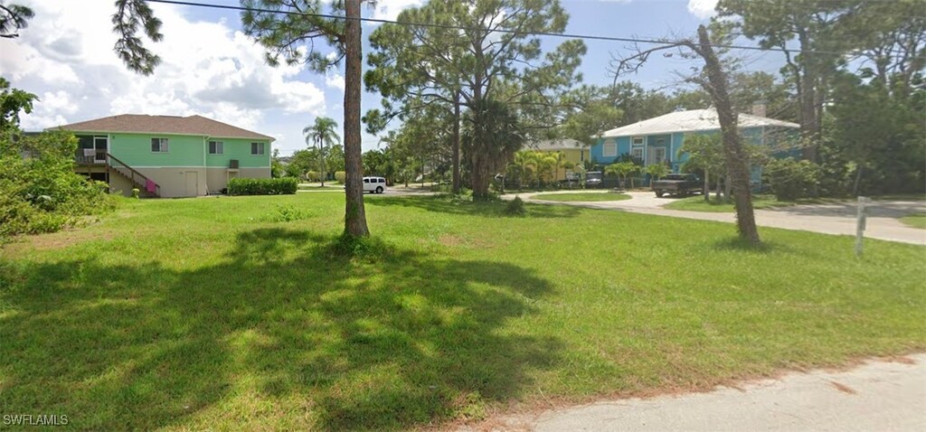 3615 Riviera Cir, Bonita Springs, FL 34134