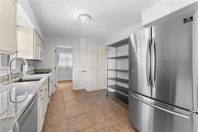 10621 Baytree Ct, Lehigh Acres, FL 33936 - photo 16