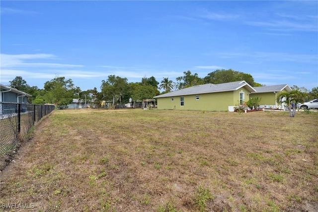 1938 Lillie St, Fort Myers, FL 33916 - view of yard