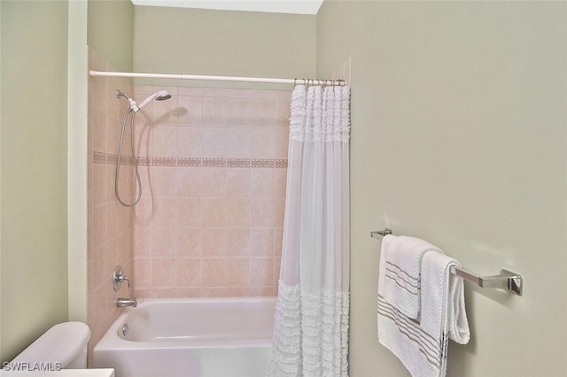 5600 Chelsey Ln Unit 201, Fort Myers, FL 33912 - bathroom with toilet and shower / tub combo