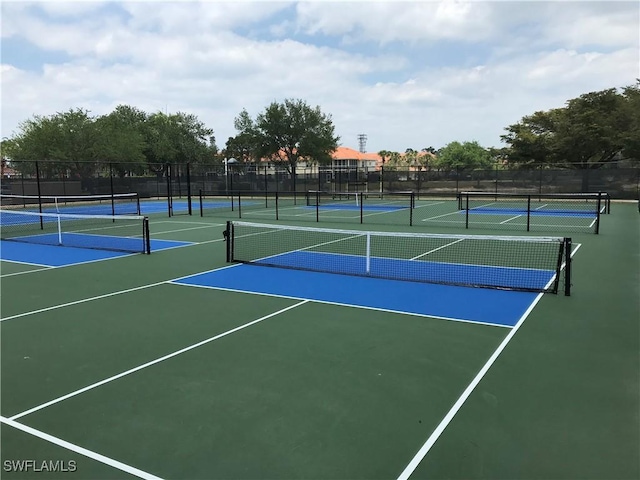 5600 Chelsey Ln Unit 201, Fort Myers, FL 33912 - view of sport court with community basketball court and fence