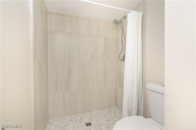6102 Augusta Dr Unit 315, Fort Myers, FL 33907 - full bathroom with tiled shower and toilet