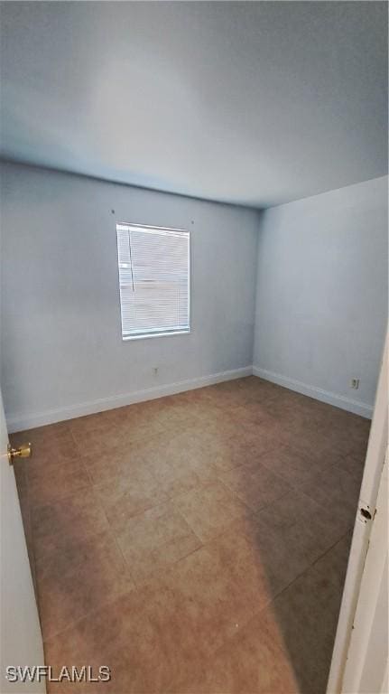 509 W Obispo Ave, Clewiston, FL 33440 - empty room featuring baseboards
