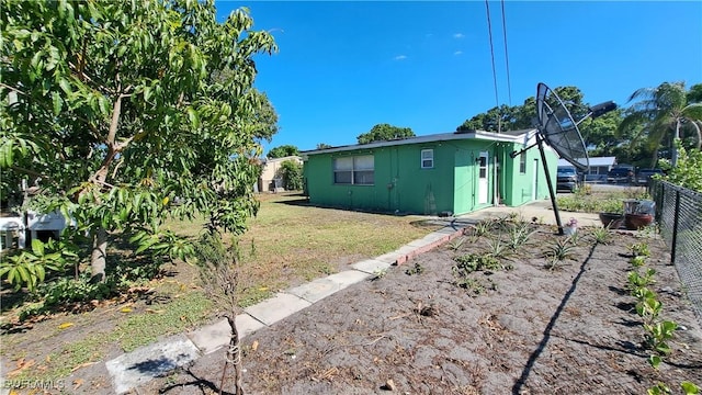 509 W Obispo Ave, Clewiston, FL 33440 - exterior space featuring fence