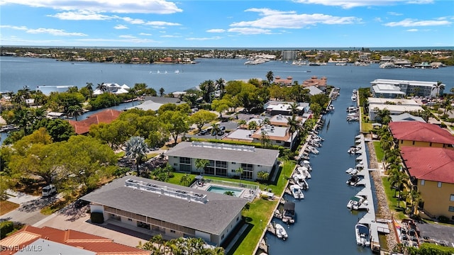 bird's eye view with a water view