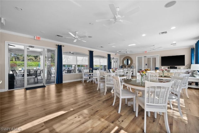 6095 Pinnacle Ln Unit 1304, Naples, FL 34110 - dining room featuring visible vents, crown molding, and ceiling fan
