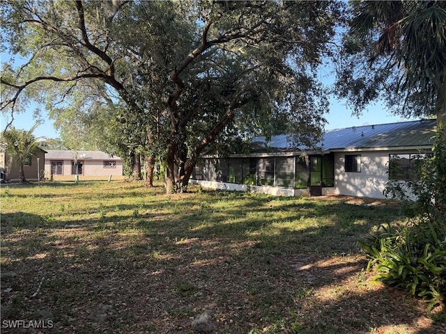 4004 Sena Ln, Labelle, FL 33935 - view of yard featuring a sunroom