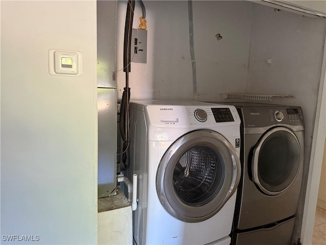 4004 Sena Ln, Labelle, FL 33935 - washroom with washer and dryer and laundry area