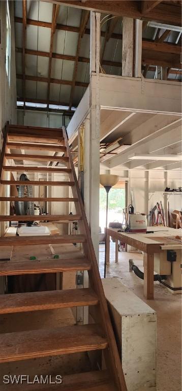 3105 Secretariat Dr, Labelle, FL 33935 - view of staircase