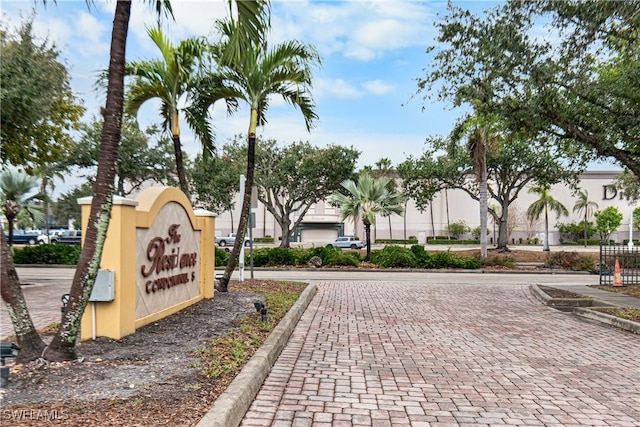 4121 Residence Dr Unit 303, Fort Myers, FL 33901 - view of street with curbs