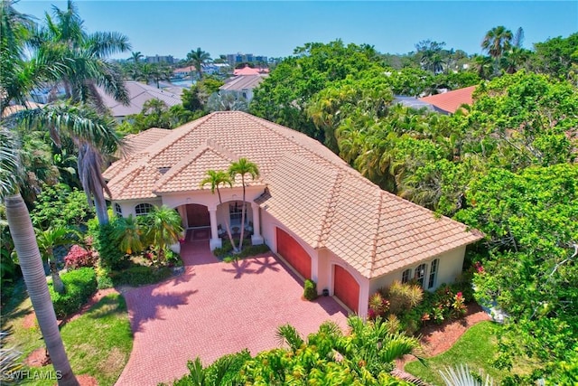 2363 Crayton Rd, Naples, FL 34103 - aerial view of property and surrounding area