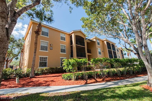 8617 River Homes Ln Unit 3108, Bonita Springs, FL 34135 - view of building exterior
