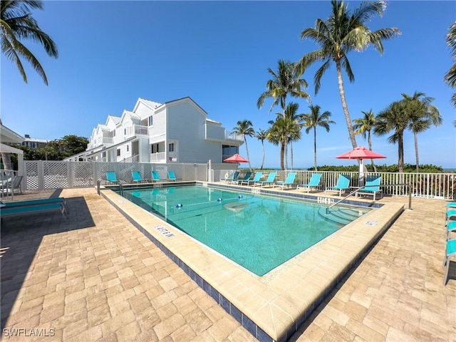 1072 S Seas Plantation Rd, Captiva, FL 33924 - community pool with a patio area