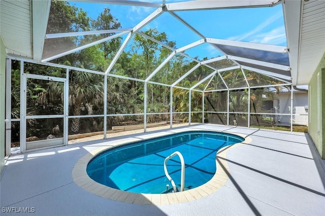 11499 Forest Mere Dr, Bonita Springs, FL 34135 - pool with a patio