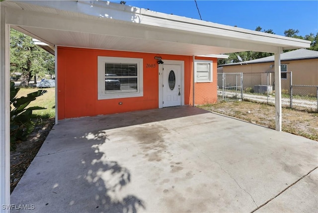 2605 Jackson St, Fort Myers, FL 33901 - bungalow-style house featuring fence and an attached carport