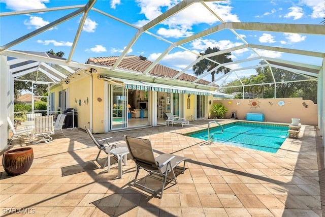 2783 Island Pond Ln, Naples, FL 34119 - view of pool featuring a lanai, a patio, and a fenced in pool