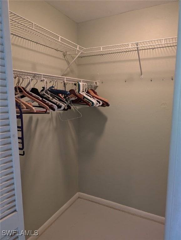 191 Round Key Cir Unit D2, Naples, FL 34112 - view of walk in closet