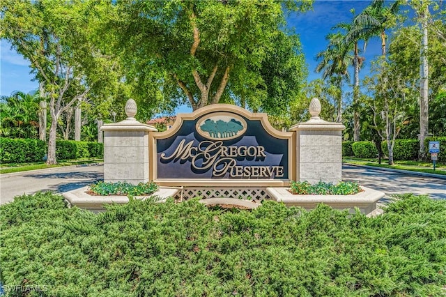 1518 Mcgregor Reserve Dr, Fort Myers, FL 33901 - community sign with view of wooded area