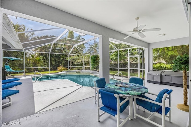 1518 Mcgregor Reserve Dr, Fort Myers, FL 33901 - swimming pool with a patio, a ceiling fan, an in-ground hot tub, and a lanai
