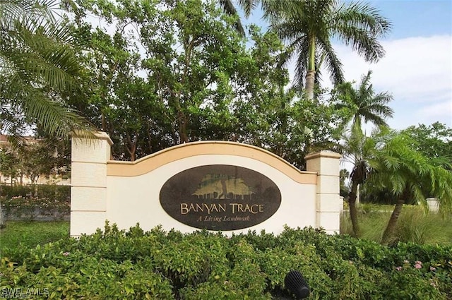 view of community / neighborhood sign