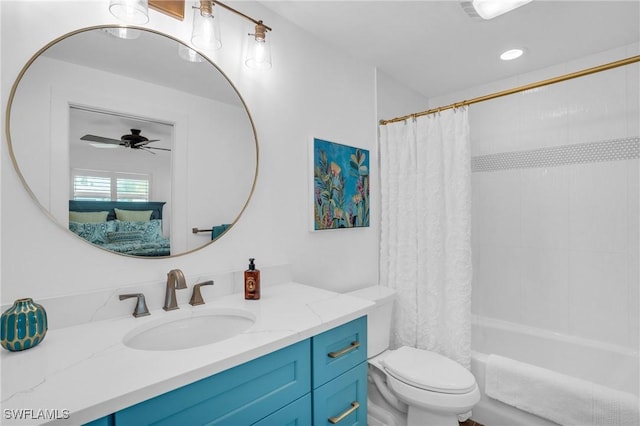 bathroom featuring a ceiling fan, ensuite bathroom, vanity, shower / tub combo, and toilet