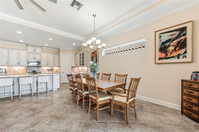 dining area featuring recessed lighting, an inviting chandelier, visible vents, crown molding, and baseboards