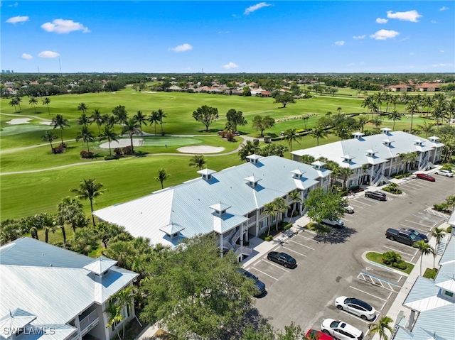 drone / aerial view of a golf club