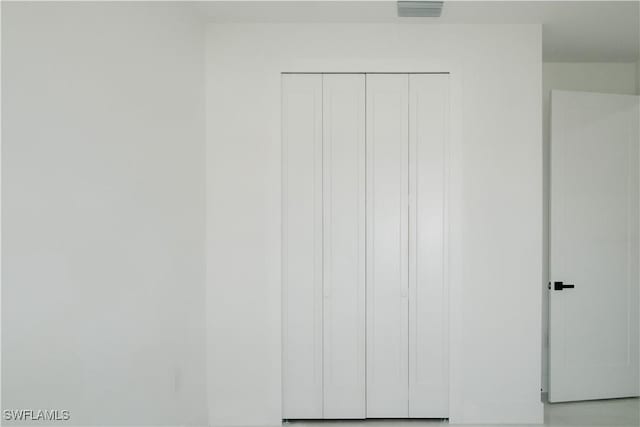 interior details featuring visible vents