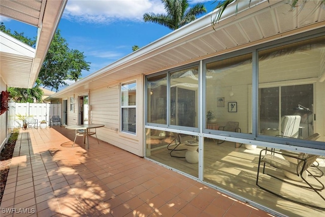 14871 Crescent Cove Dr, Fort Myers, FL 33908 - deck featuring fence