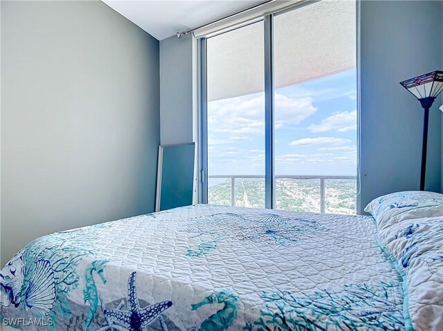3000 Oasis Grand Blvd, Fort Myers, FL 33916 - view of bedroom