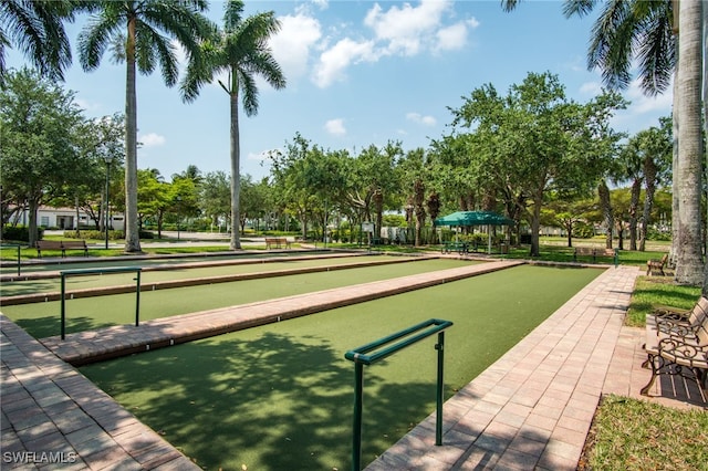 2733 Island Pond Ln, Naples, FL 34119 - surrounding community with a game area