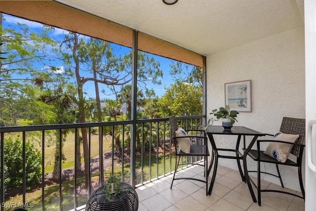 view of sunroom / solarium