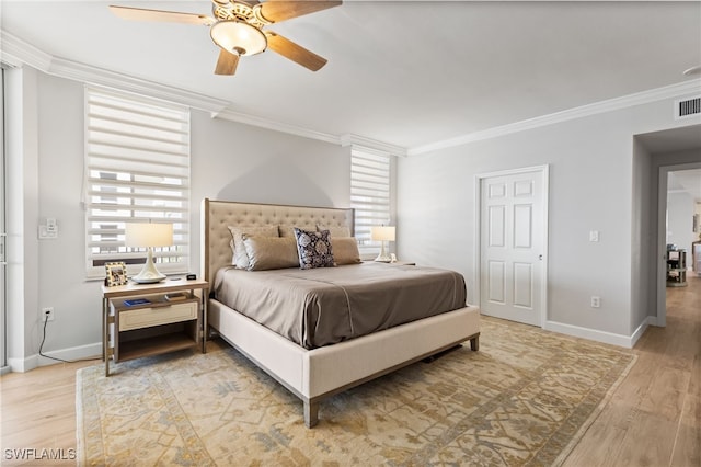 14250 Royal Harbour Ct Unit 913, Fort Myers, FL 33908 - bedroom with crown molding, light wood finished floors, baseboards, and a ceiling fan